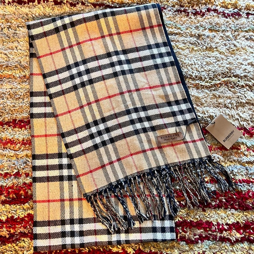 NWT Burberry Knit Scarf